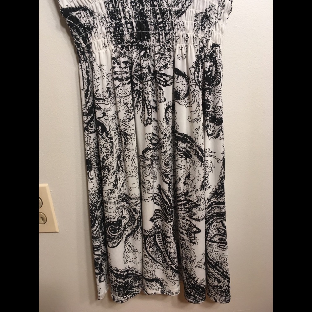 NWT Beautiful dress - Picture 6 of 8